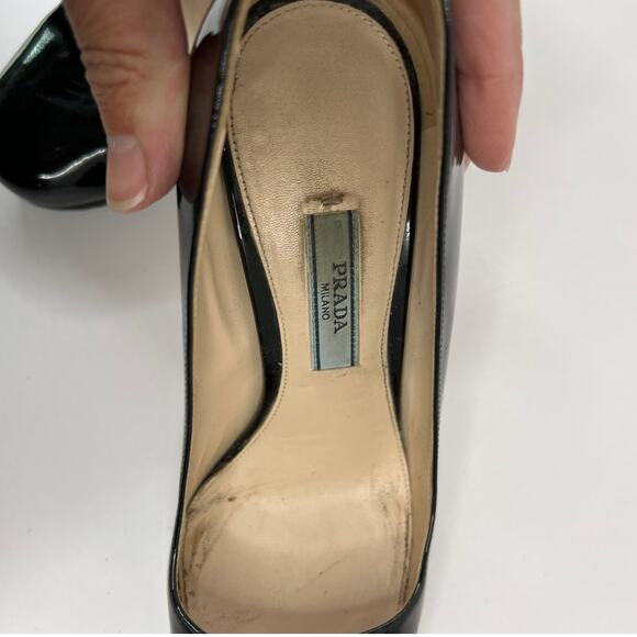 Prada Size 5 (EU 35.5) Black Patent Leather Pumps 4 Inch High Heels Round Toe - Picture 11 of 12